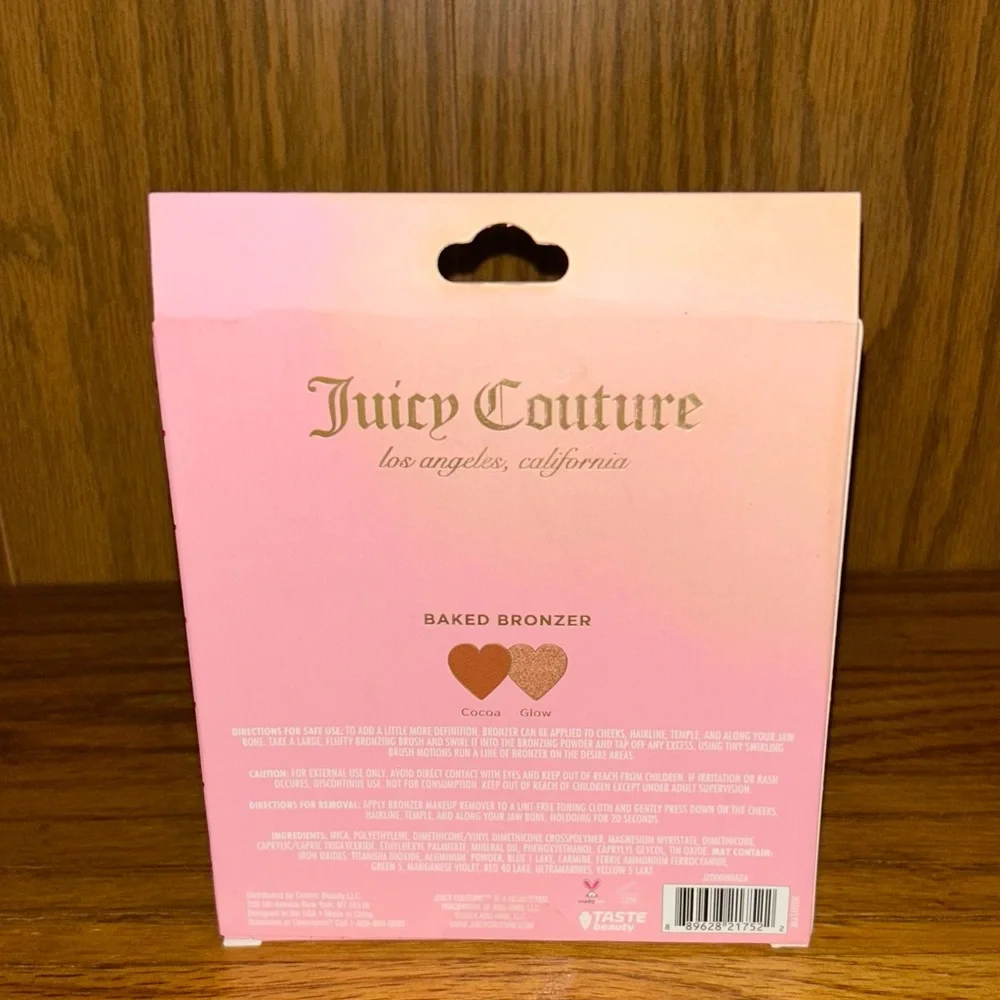 Juicy Couture baked bronzer in a warm bronze shade. NIB.